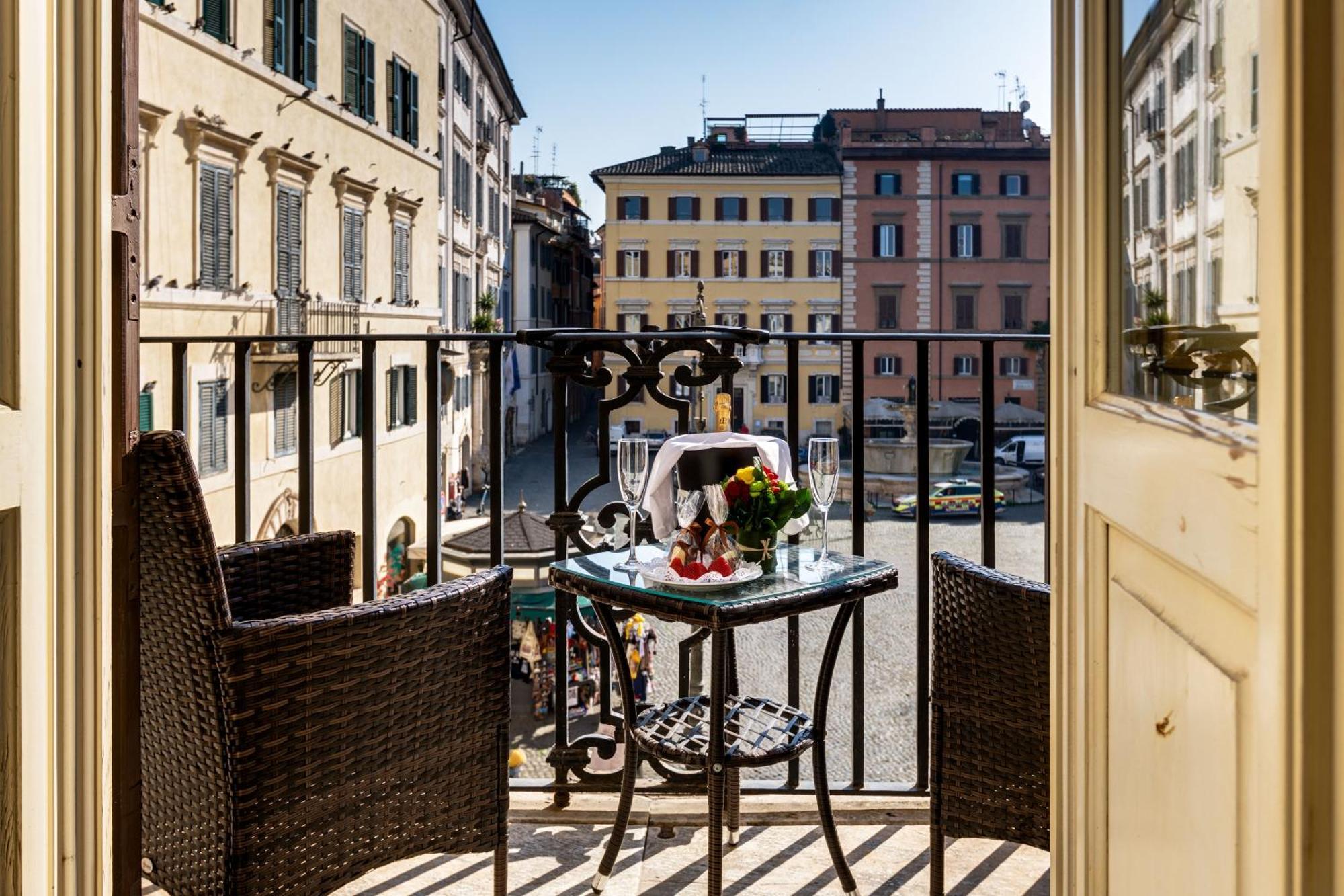 Piazza Farnese Luxury Suites Róma Kültér fotó